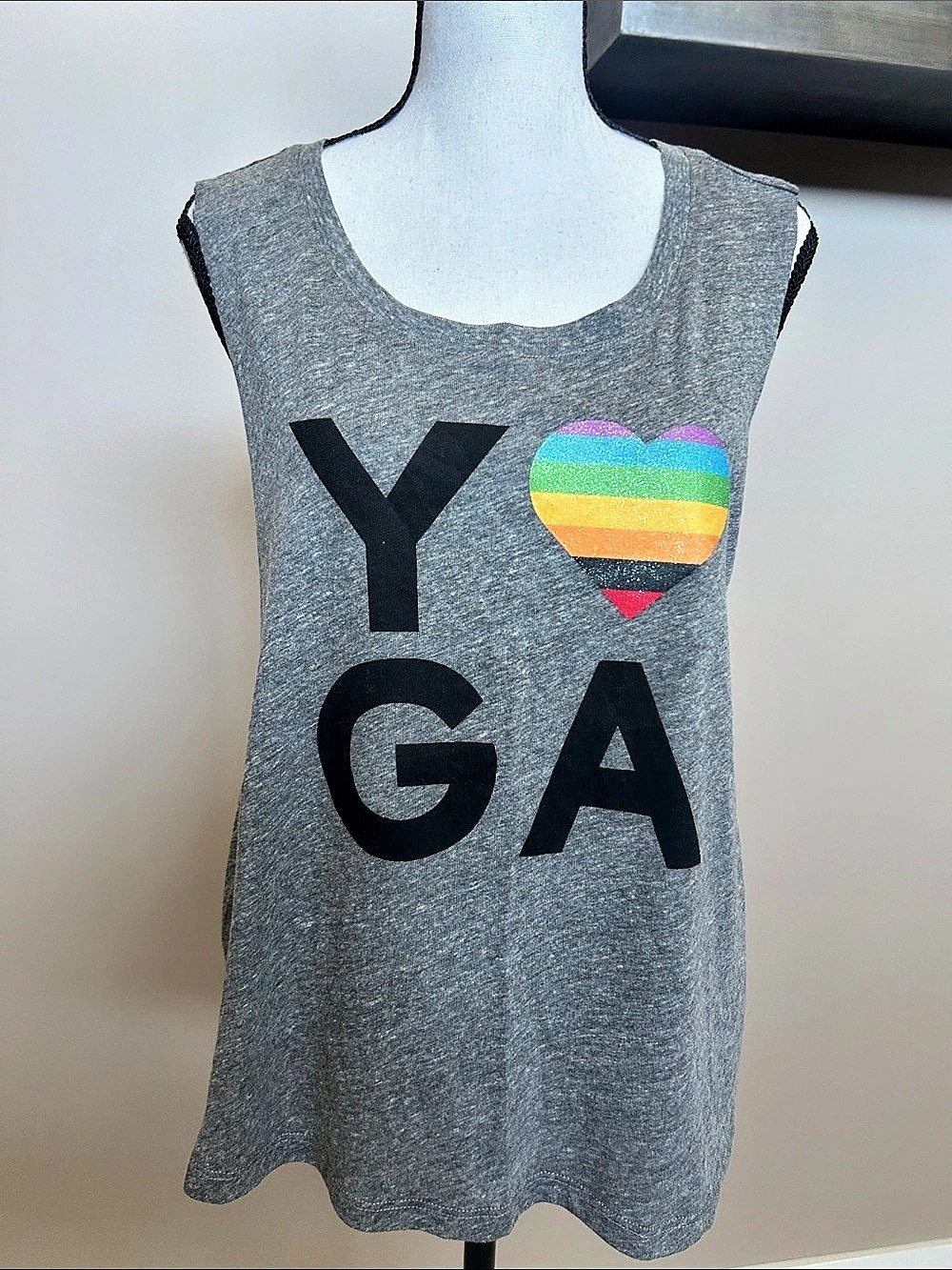 NWT Daydreamer x CorePower Yoga Rainbow Heart Tank Top Sz M